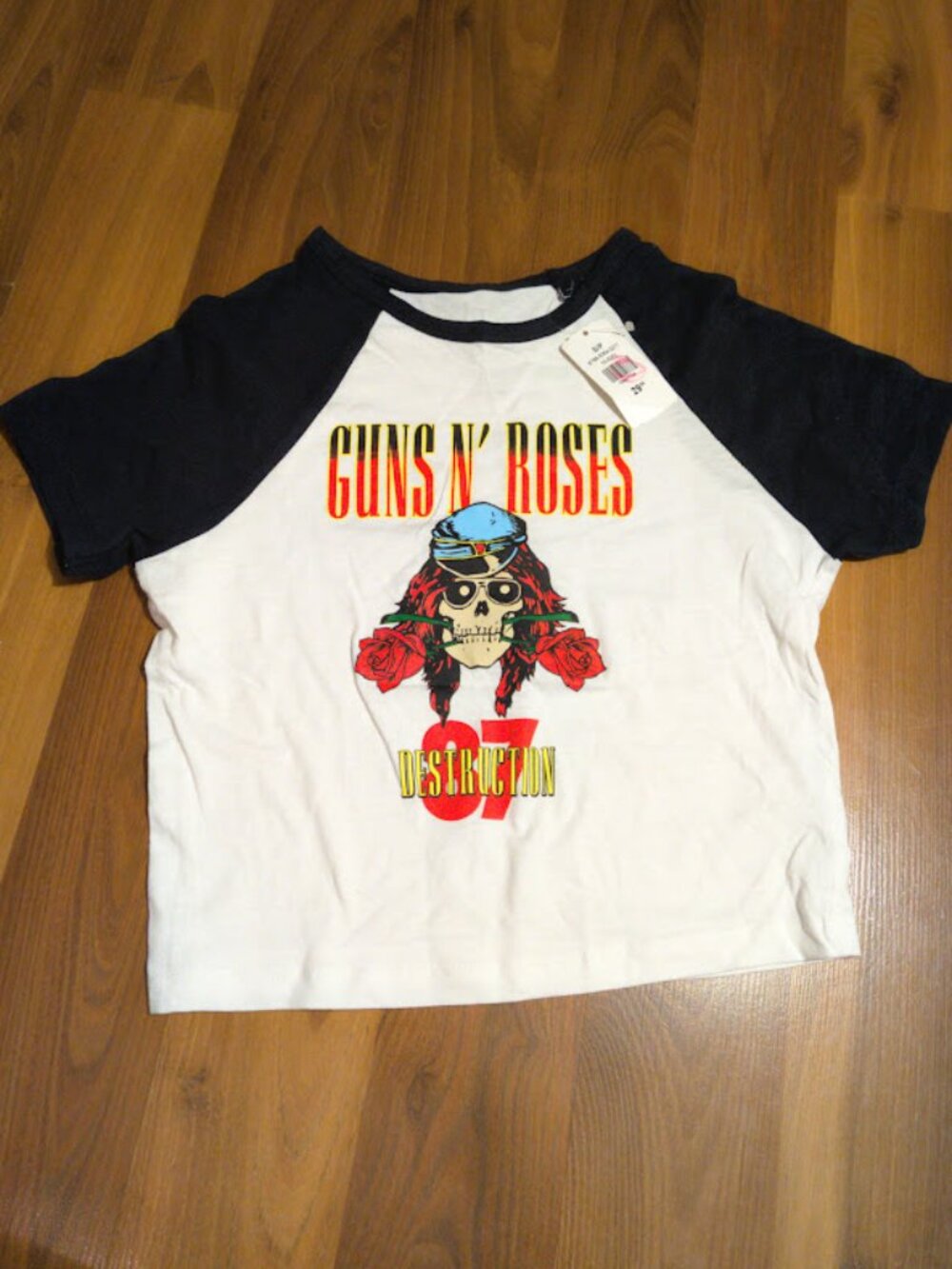 Guns N Roses Raglan Graphic Tee Appetite for Destruction NWT